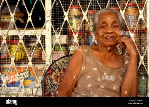 Manila Mature Women .
